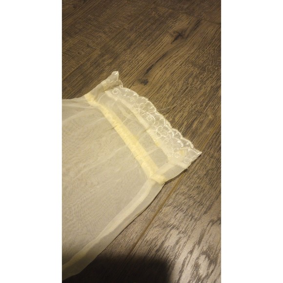 Vintage Dan Dee Girls Top 100% Nylon Sheer Embroidered Flowers Button Up Shirt - Picture 13 of 16